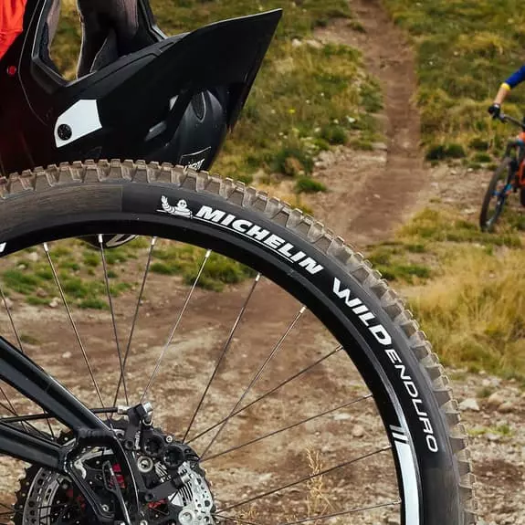 Copertone Anteriore Michelin Wild Enduro 29x2.40 Magi-X Tubeless Nero 4 Copertone Anteriore Michelin Wild Enduro 29x2.40 Magi-X Tubeless Nero - immagine 4